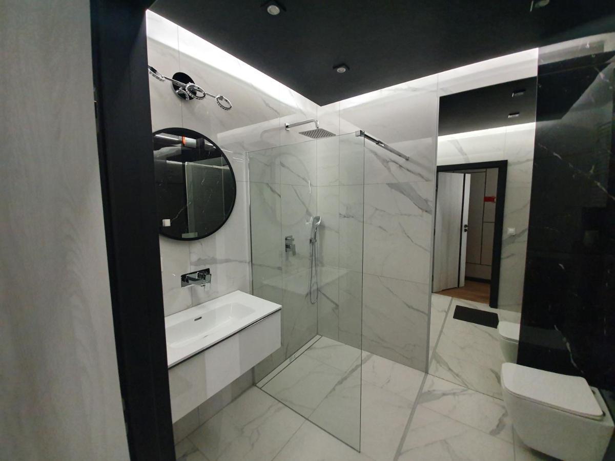 Apartament Skarbowa 1 A Silver And Gold 莱什诺 外观 照片